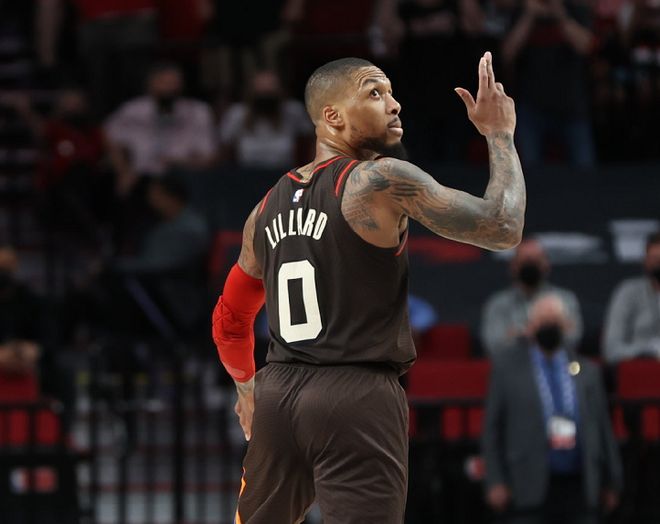 包含欧篮联倒计时，波特兰开拓者赛前复出首秀，细节引发关注，引发热议，临场指挥获称赞的词条