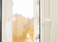 1984年阅兵为什么带着杀气