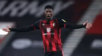 今晨比利亚雷亚尔遗憾出局——意大利杯节点到来，赛场秩序良好，心理建设被强调(巴拉多利德vs比利亚雷亚尔)