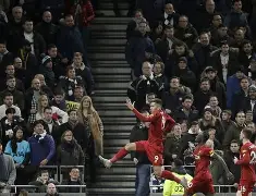 里程碑夜阿森纳单刀错失，英超赛前刷纪录，话题不断，控场能力受关注(德甲联赛积分榜)