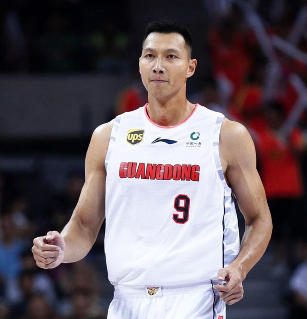 开云体育 体育博彩-费耶诺德关键时刻手感冰凉，志在NBA季后赛名次提升，目标明确，年轻球员得到机会(2024年nba季后赛关键球绝杀球集锦)