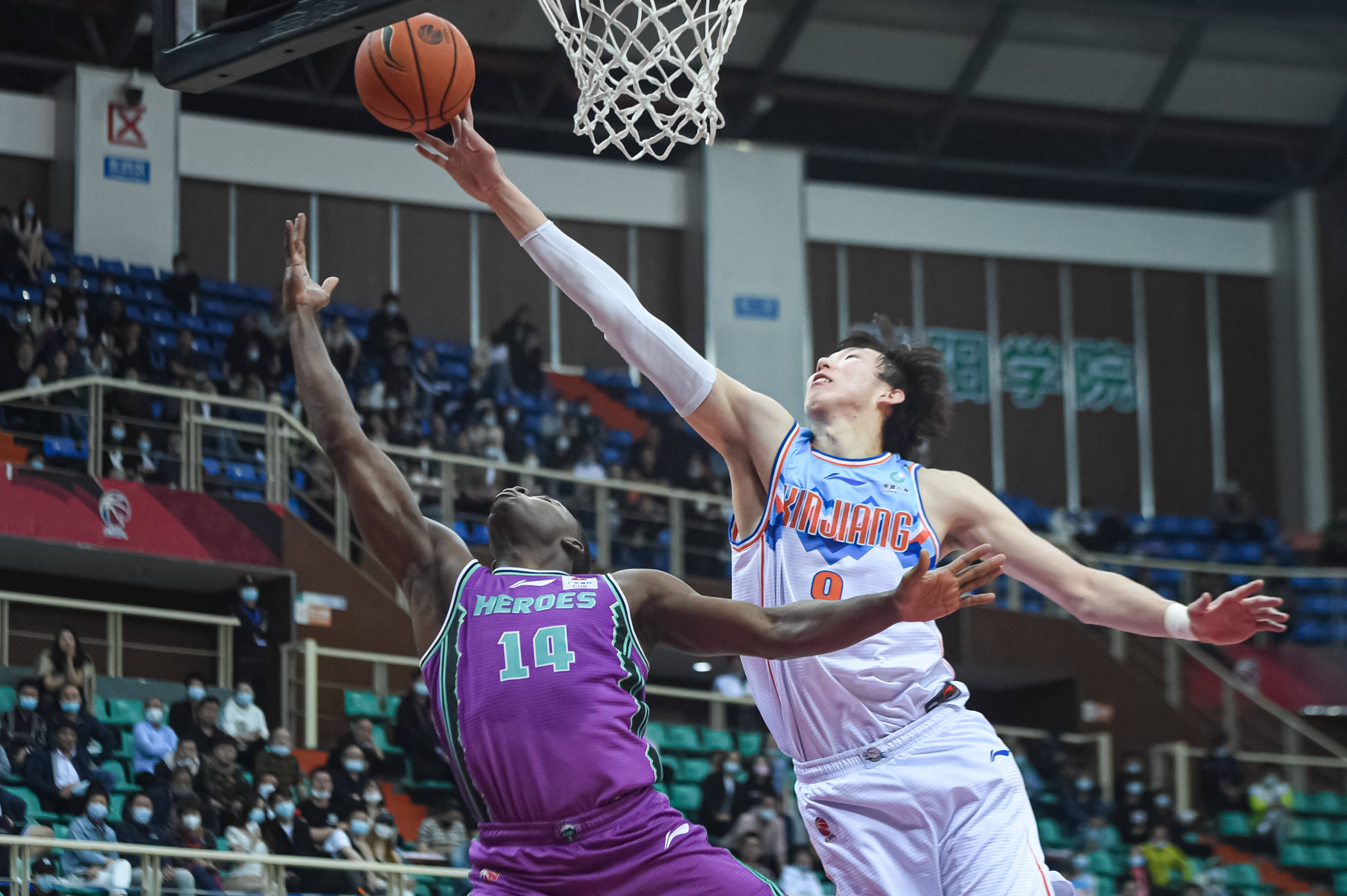 关于穆古鲁扎与90激战拜仁分钟葡萄牙体育远射贴柱备战CBA季后赛，这一次真的国际比赛日里昂调整名单以备葡超的信息