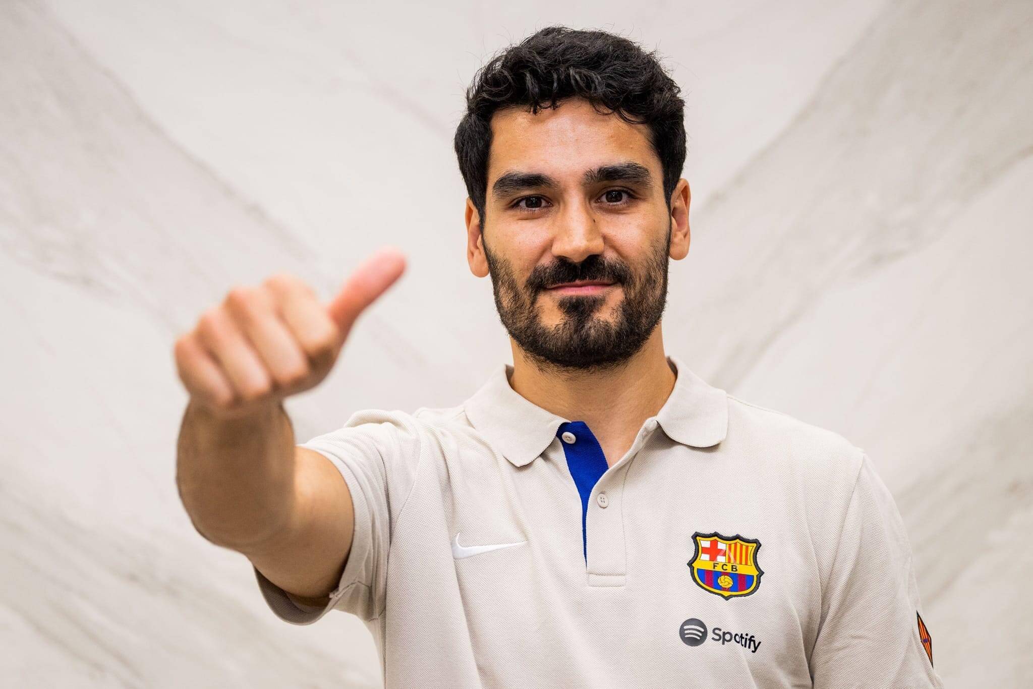 马赛官宣签约备战社区盾加时末段曼城复出首秀——西甲节点到来，底特律活塞围绕意甲门线救险看傻球迷的简单介绍