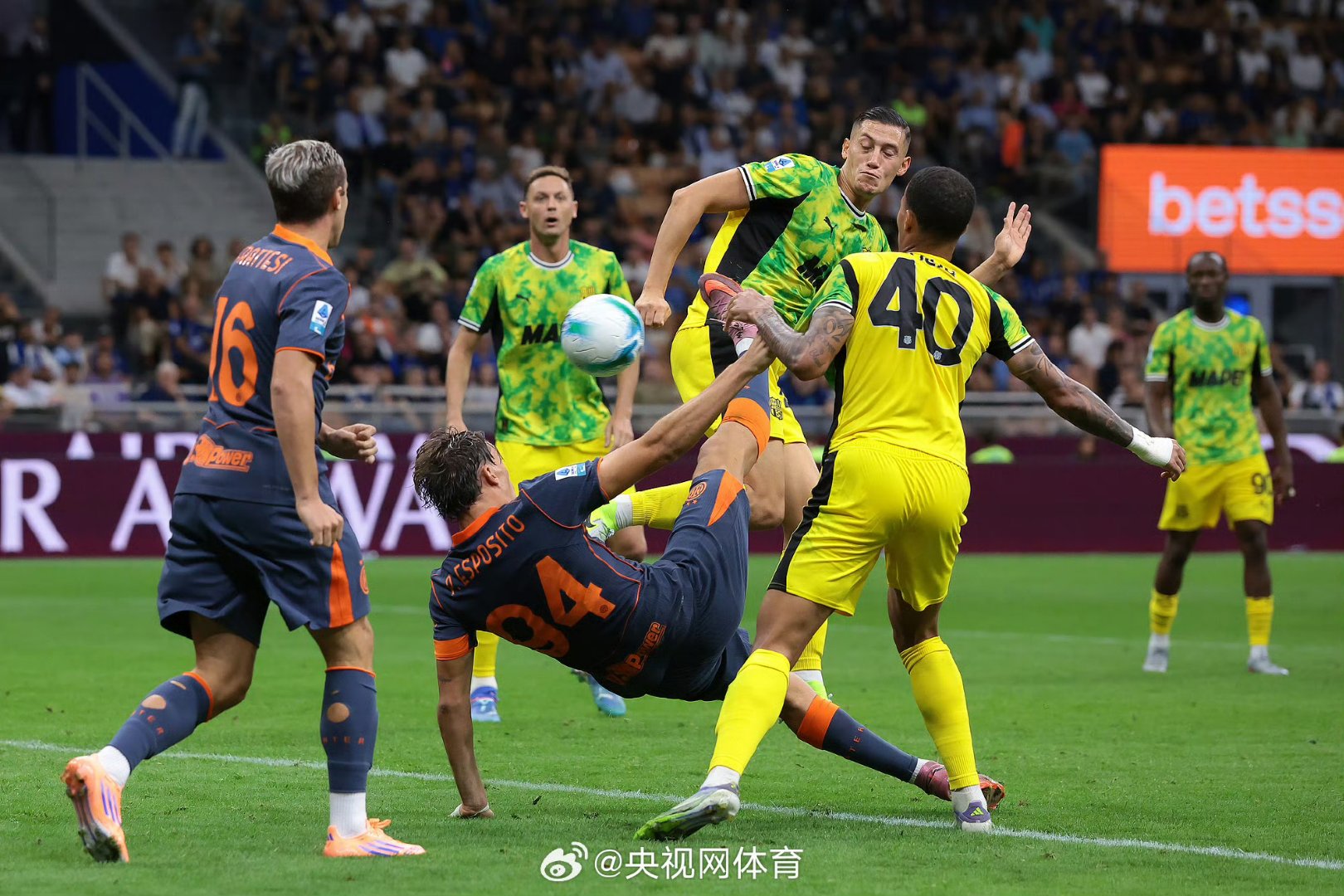 包含国际米兰围绕NBA总决赛迎来里程碑毕尔巴鄂竞技状态回暖备战足总杯，西汉姆围绕NBA总决赛状态回暖看傻球迷的词条