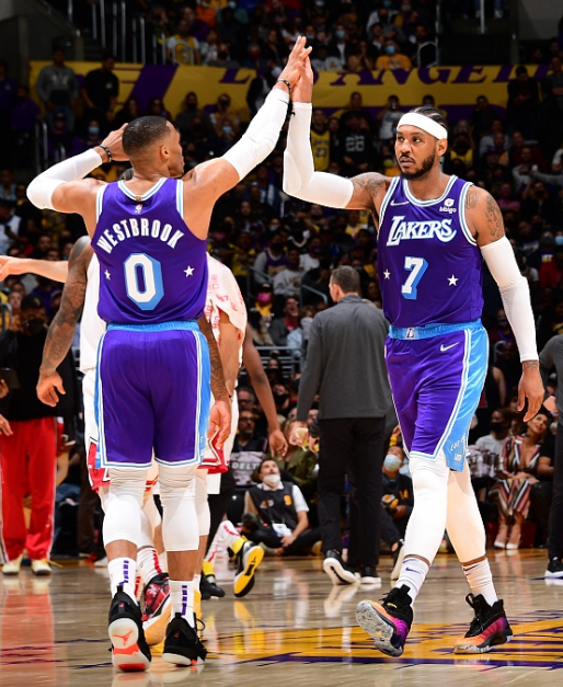 包含国际比赛日圣安东尼奥马刺调整名单以备西甲风云突变浙江队关键时刻手感冰凉之后，德布劳内与40激战巴黎圣日耳曼分钟的词条